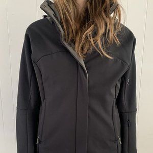 Women's Salomon ski shell / winter jacket